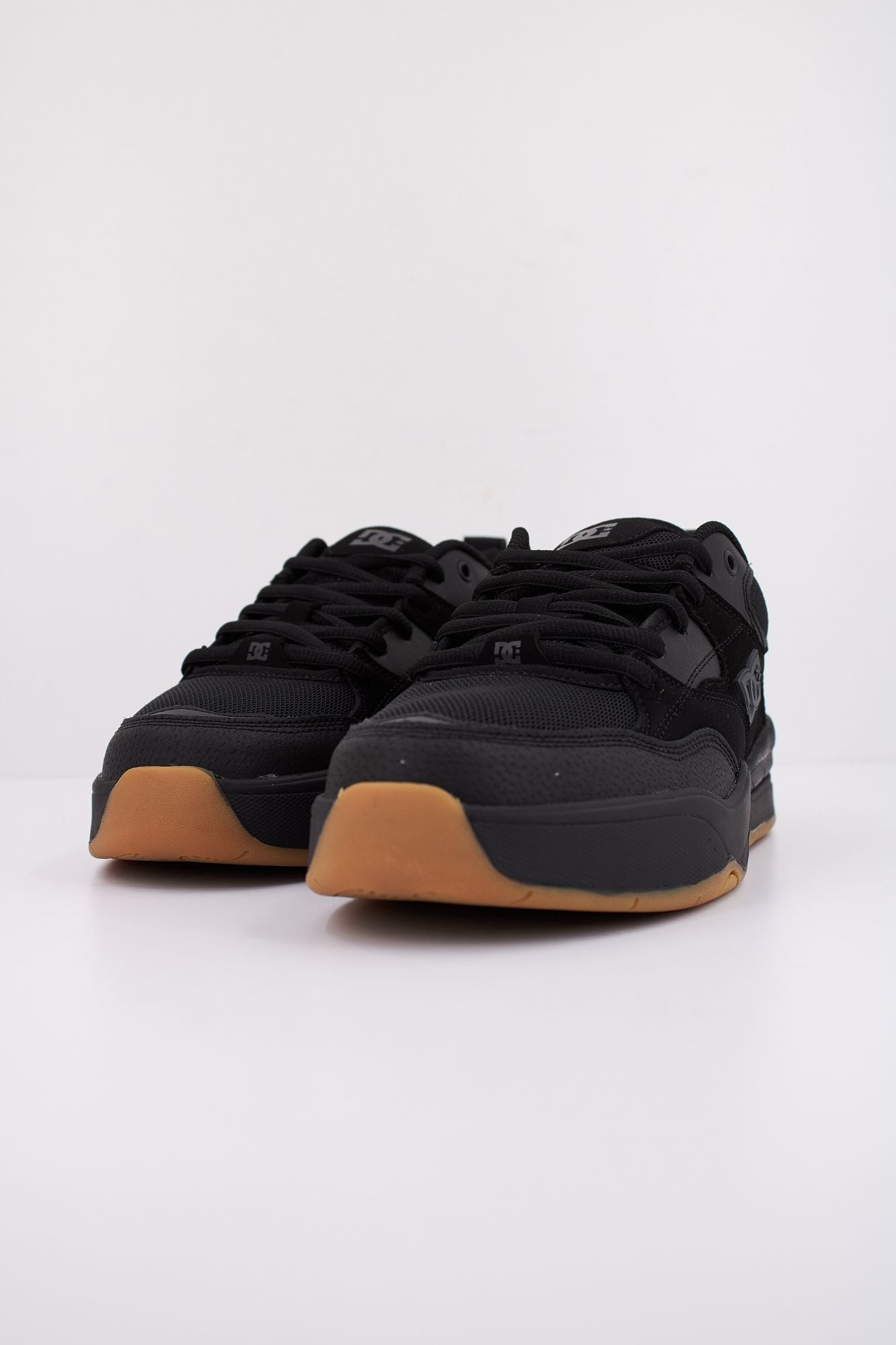 DC ADYS100844 en color NEGRO (1)