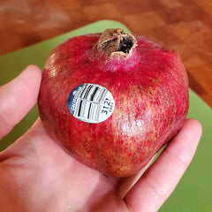 Fruit stickers are not compostable