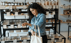 woman zero waste shopping