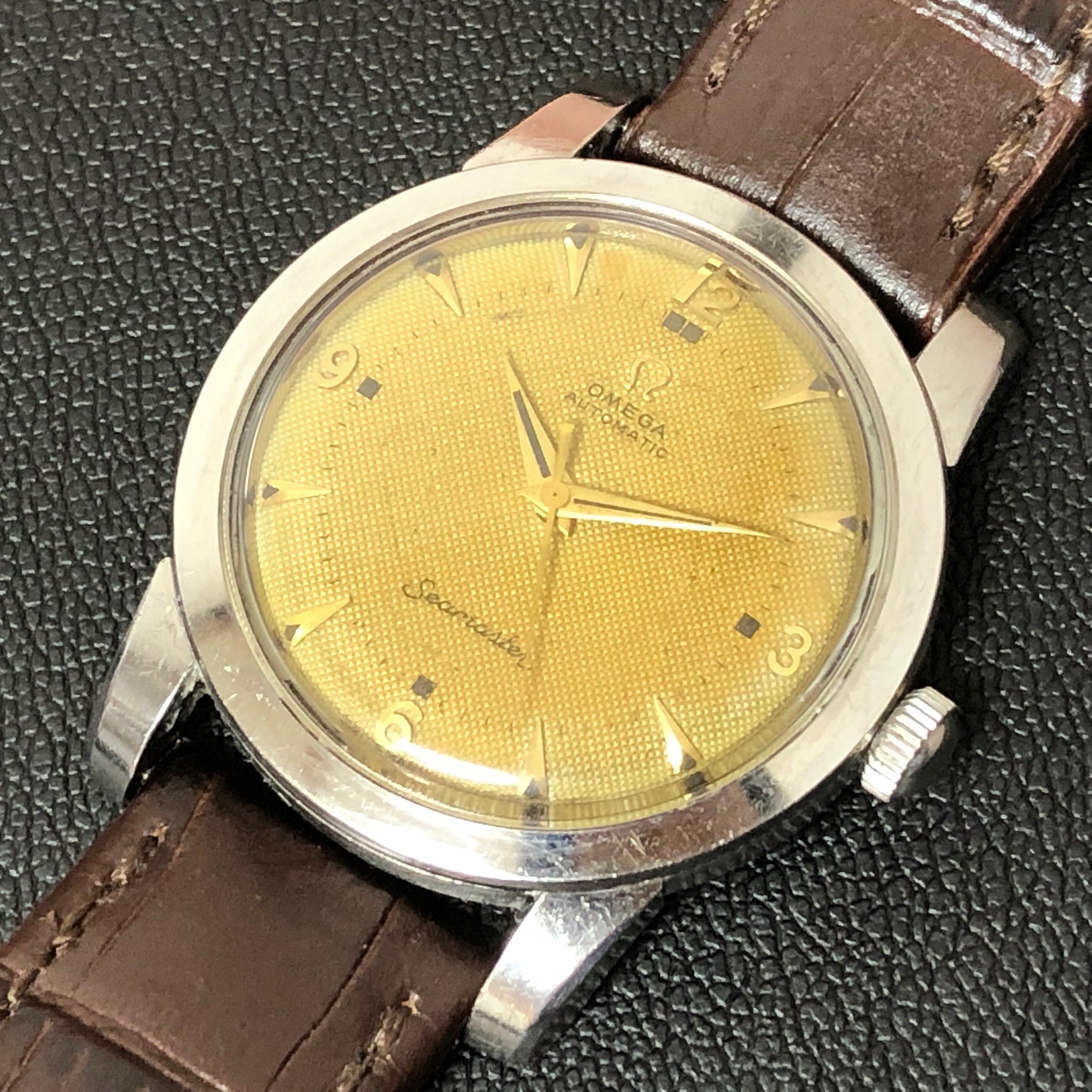 19,550円OMEGA (オメガ)ハーフローター 1950年代 稼働品