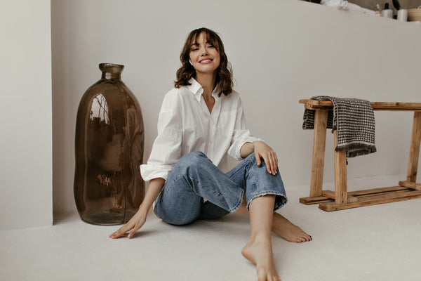 White shirt with jeans