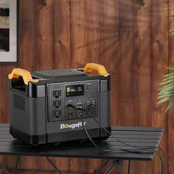 BougeRV 1100Wh Portable Power Station — SunVoyage