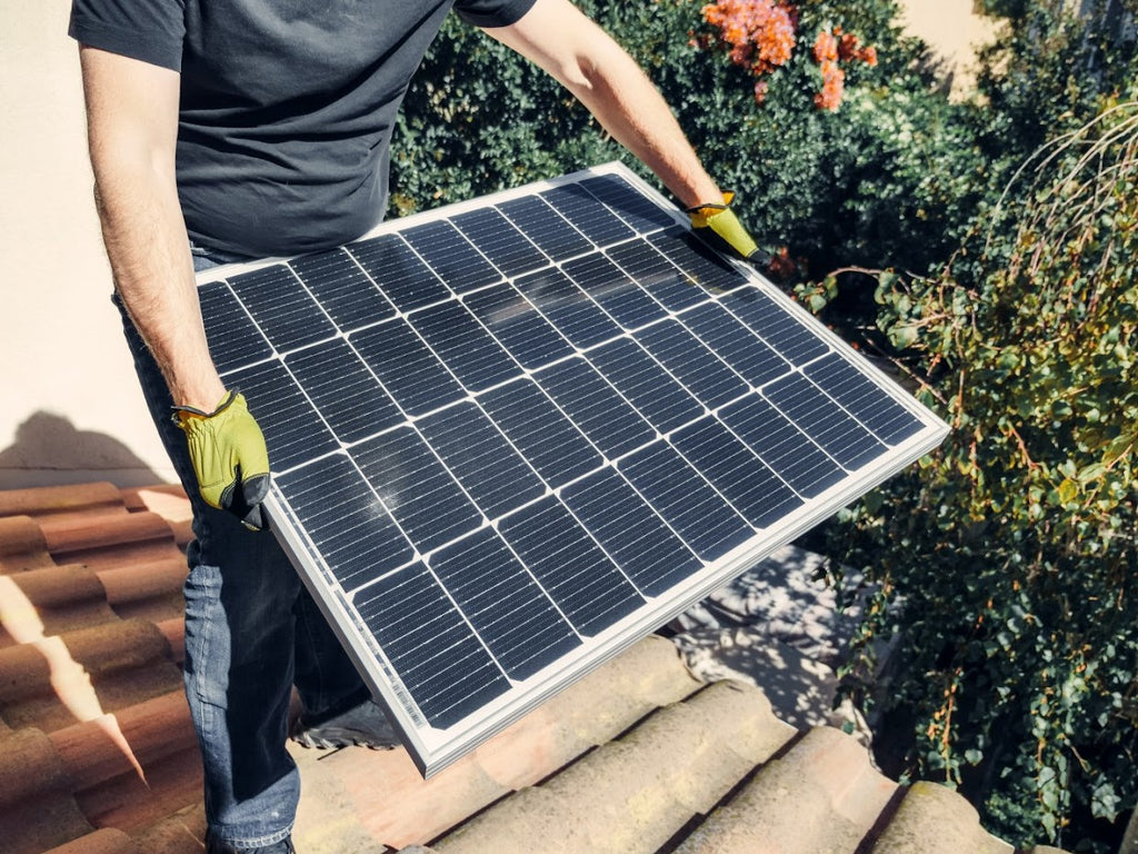 5 Solar panel cleaning tips anyone can do