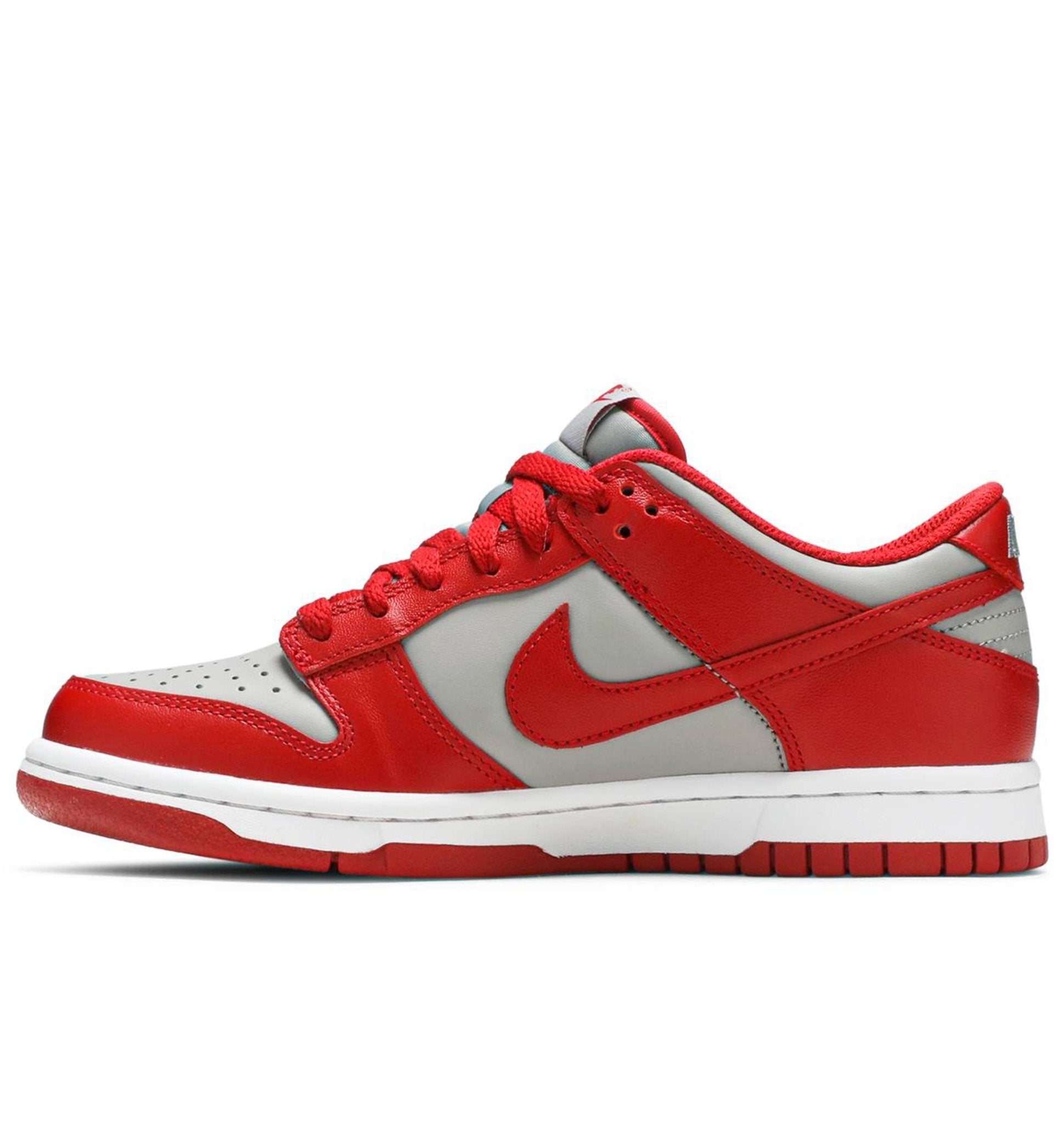 dunk low grey varsity red