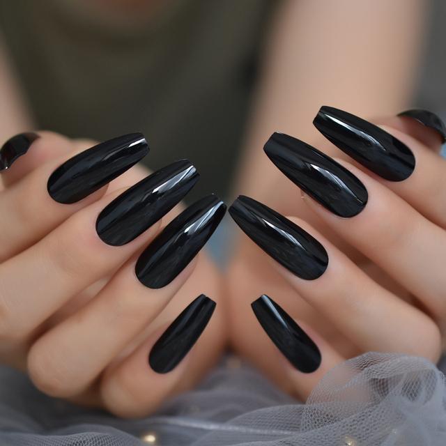 matte black acrylic nails