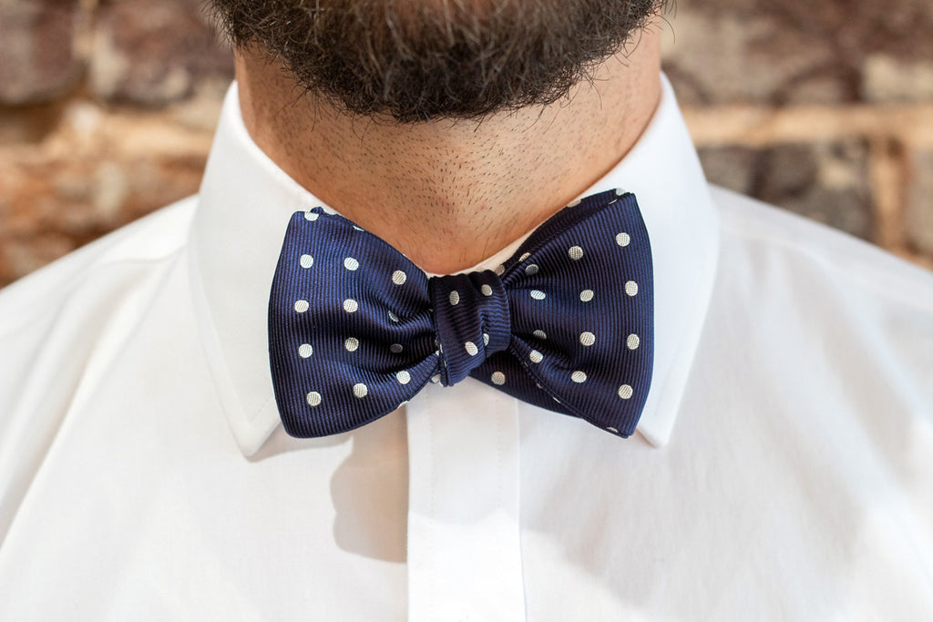 The Churchill / Henry Bow Tie Knot Style