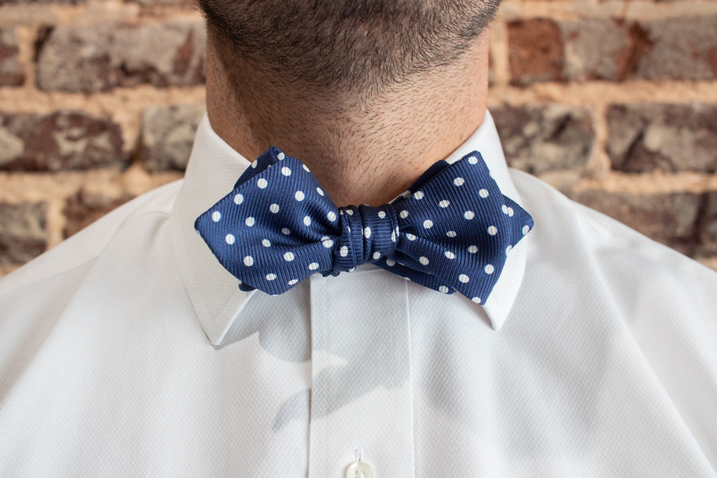 Different Bow Tie Knots