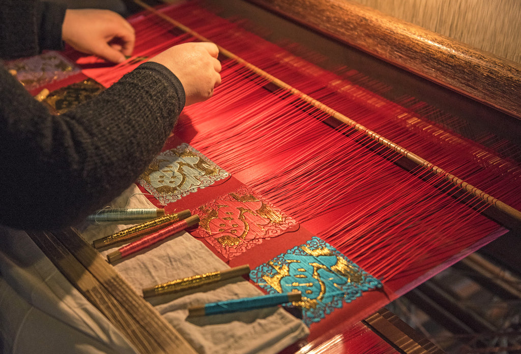 Silk weaving in China