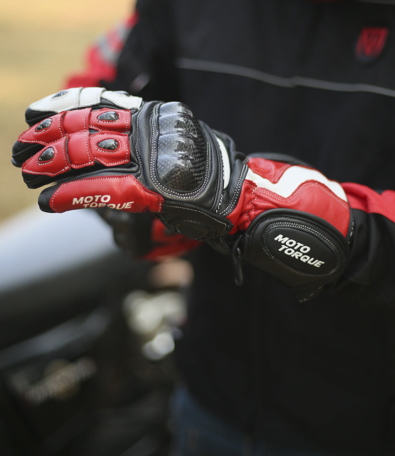 moto torque riding gloves