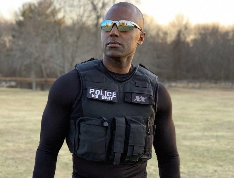 Cop invents breathable cooling vest for police law enforcement officer —  221B Tactical