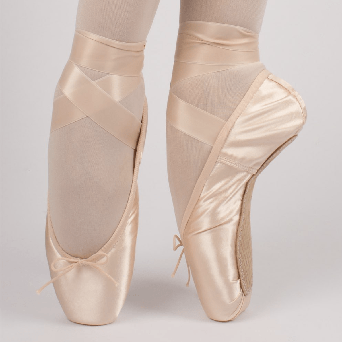 pointe shoes