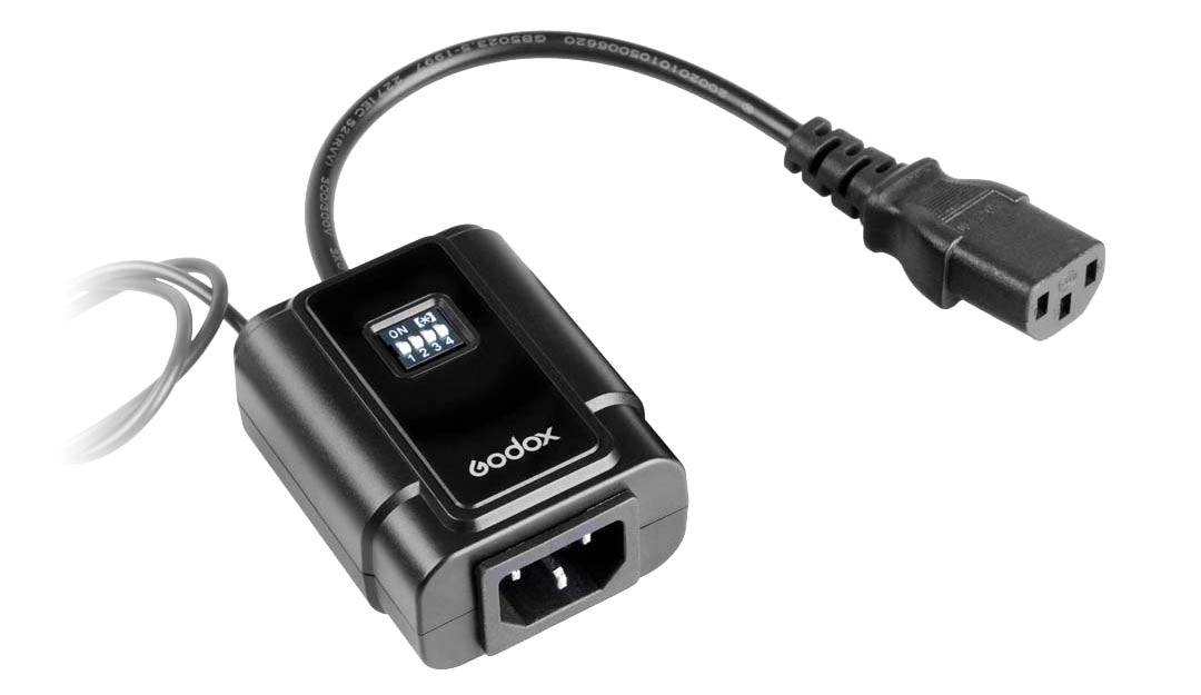 GODOX DM-16 Trigger's IEC320 Pass-Through Power system