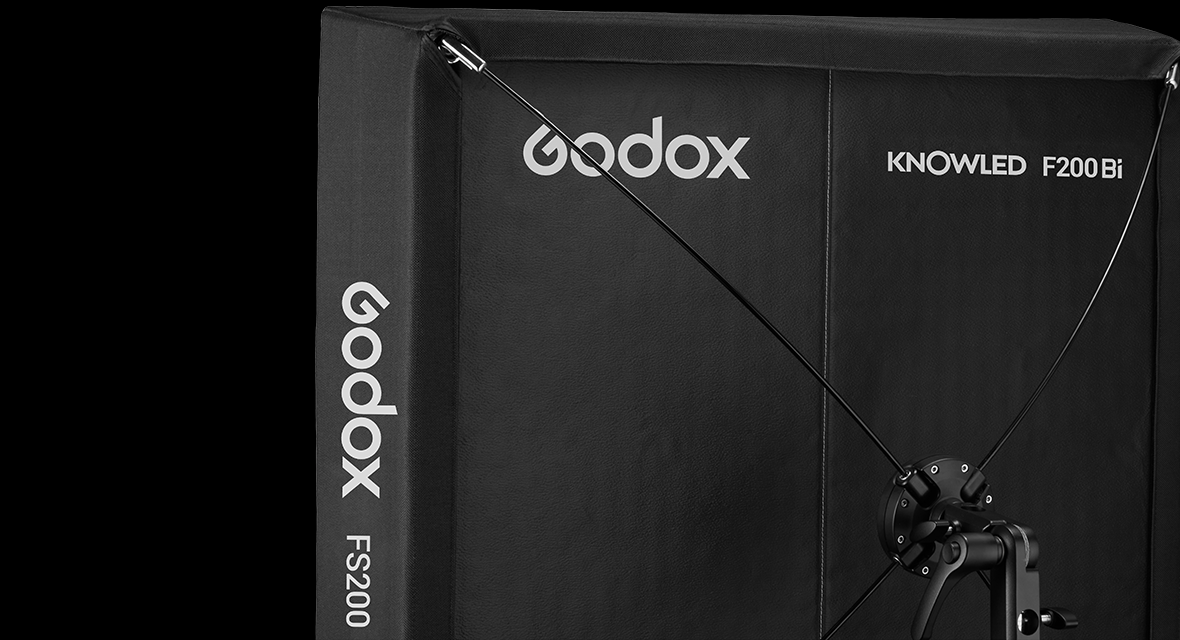 Godox KNOWLED F600Bi with X-Frame