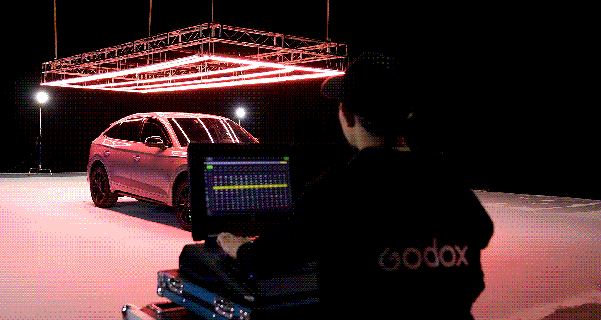 KNOWLED RGBWW Pixel Tube Light being controlled by a DMX control console
