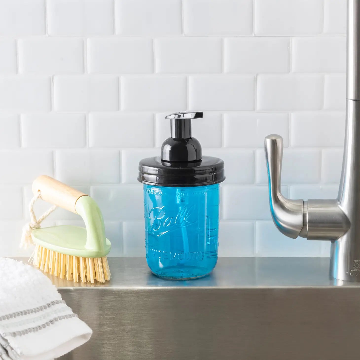 Jarmazing Wide Mouth Soap Dispenser - Mason Jar Merchant