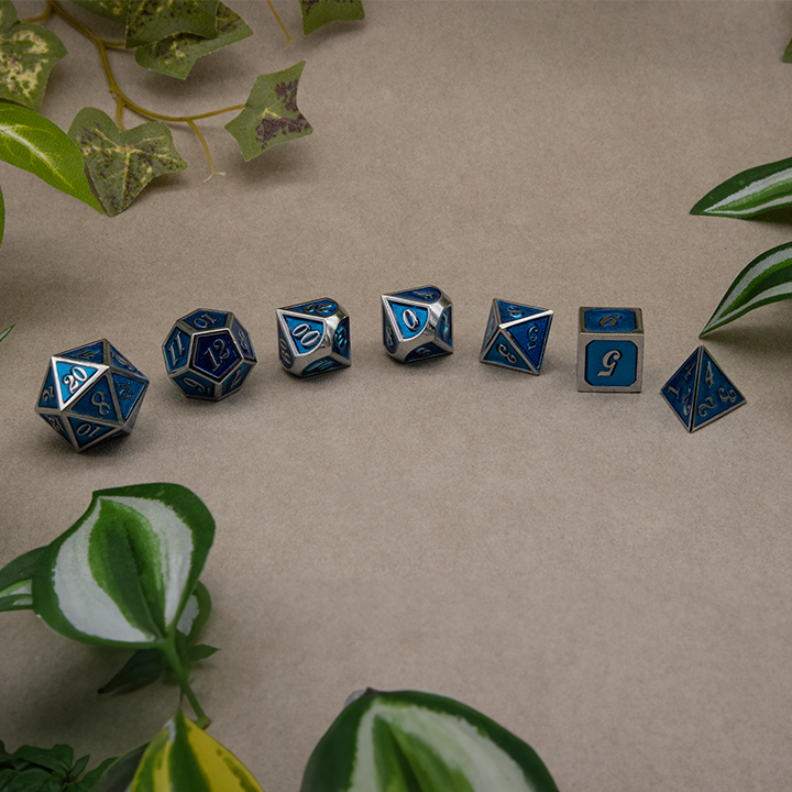 9 Dice Mold - 7 Dice Set + Bonus D20 & Crystal D4 – DruidDice