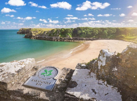 The divine Barafundle Bay Beach in Stackpole, Wales 