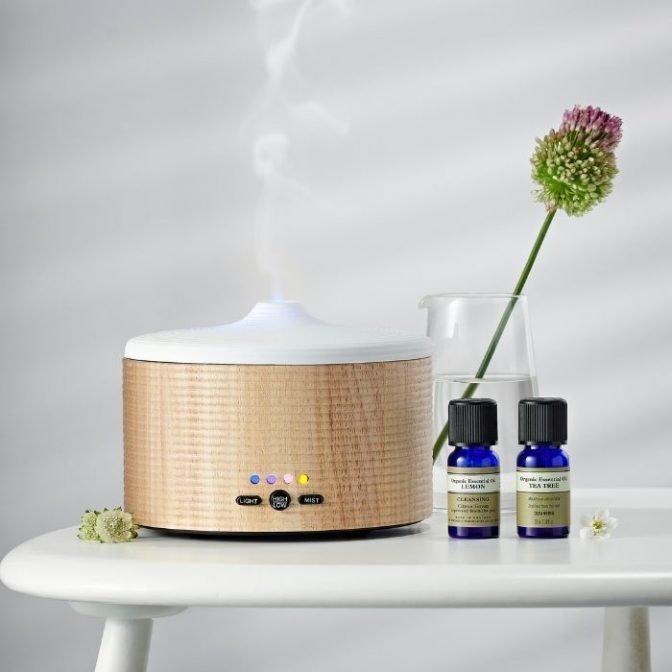 How to Use An Essential Oil Diffuser – Neal's Yard Remedies