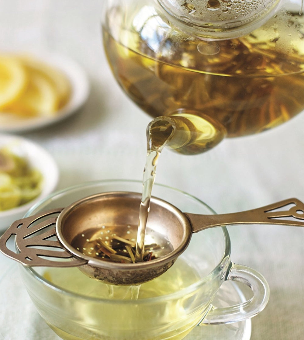 HERBAL TEAS, INFUSIONS AND DECOCTIONS: THE DIFFERENCES AND METHODS