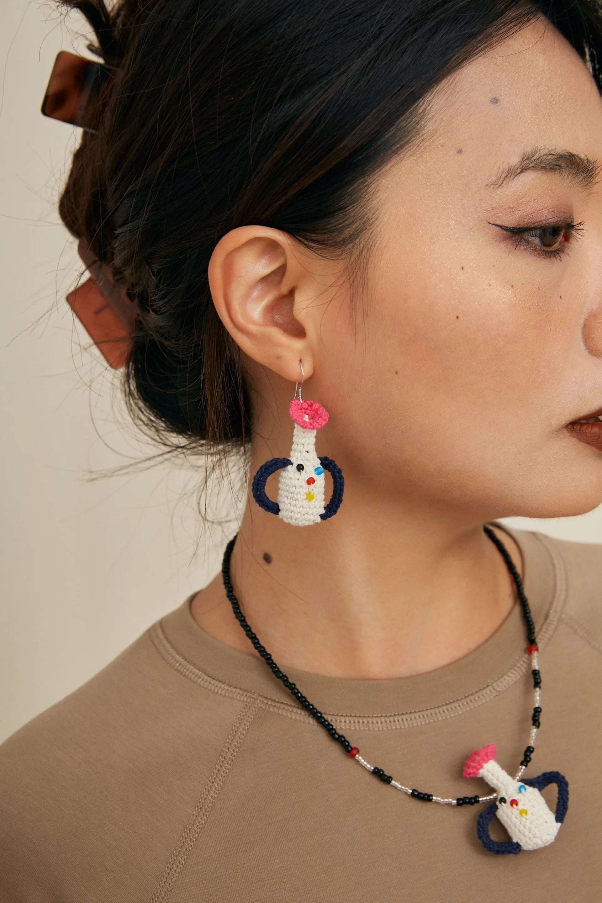 Unbreakable Vase Earrings - Pop
