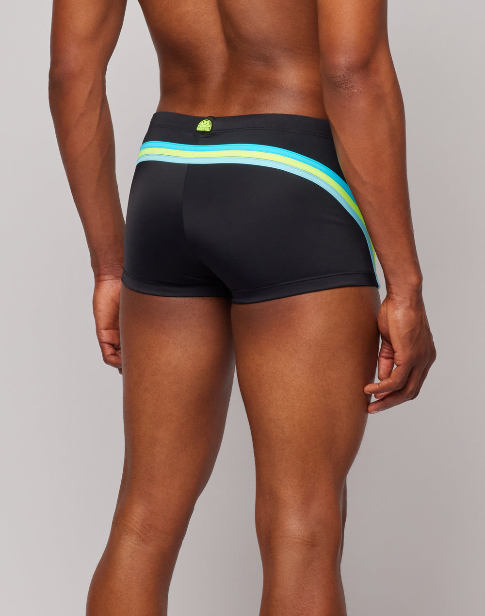 ZION SHORT – SUNDEK USA