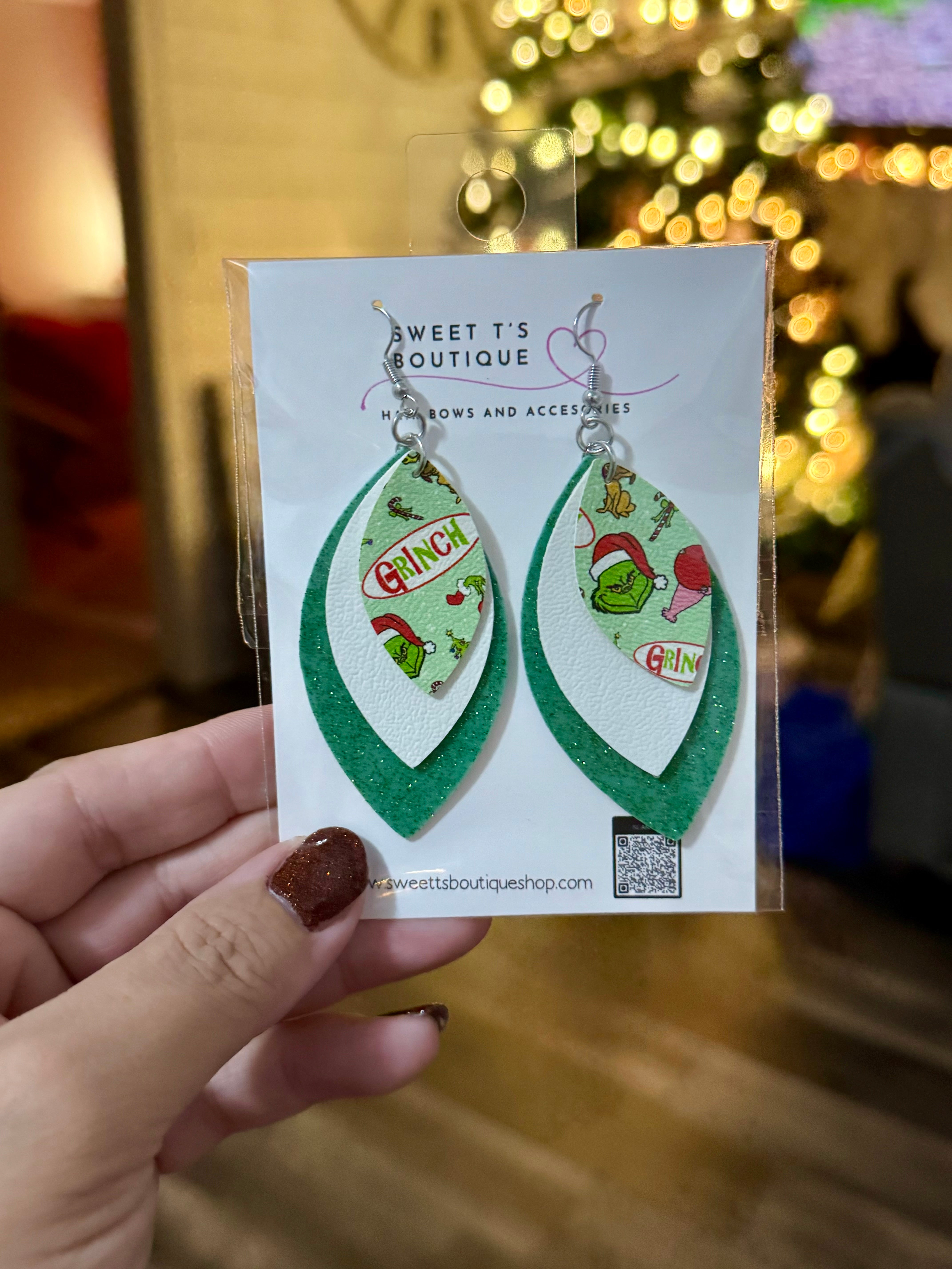  Mean Guy Leaf Earrings