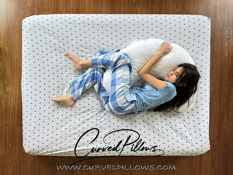 “Curved Pillows Sleep Positions Right Side”