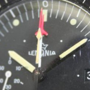 South African Air Force Chronograph Lemania 5012 (Lemania 5012) Example of repainted hands