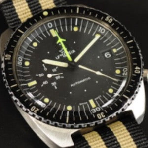 South African Air Force Chronograph Lemania 5012 (Lemania 5012) Example of repainted hands