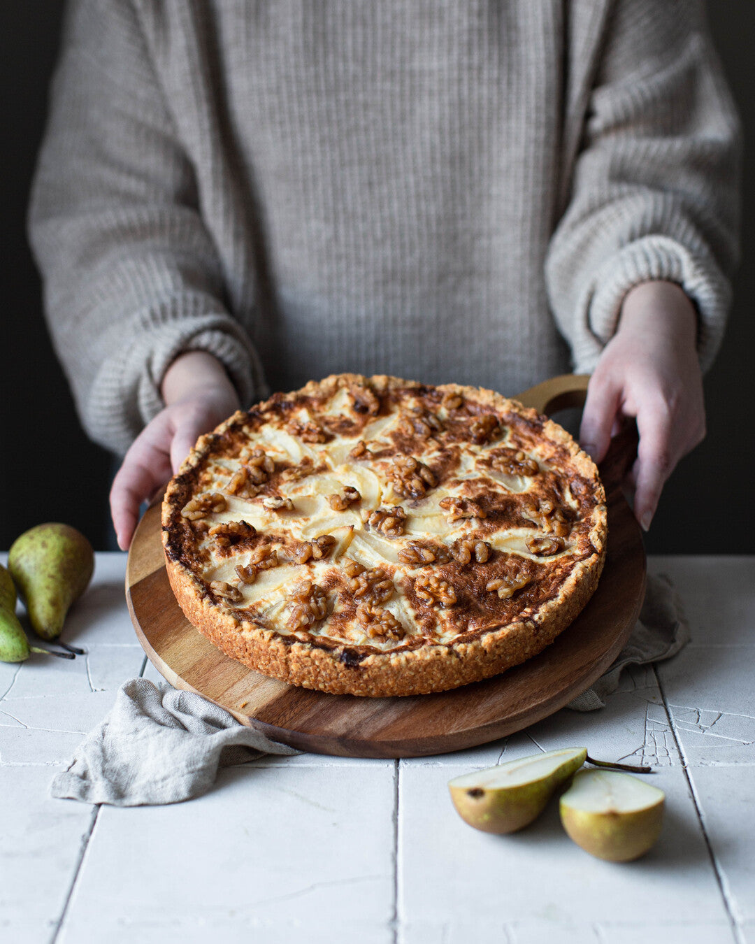 Juusto-päärynäpiirakka karamellisoidulla saksanpähkinällä (L) 140g/ann