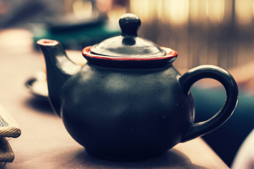 Yishing Zisha Teapot for Green Tea