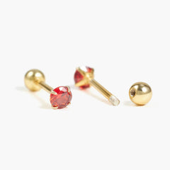 Boucles d'oreilles à vis avec pierre de naissance rouge grenat 3A CZ de plusieurs tailles