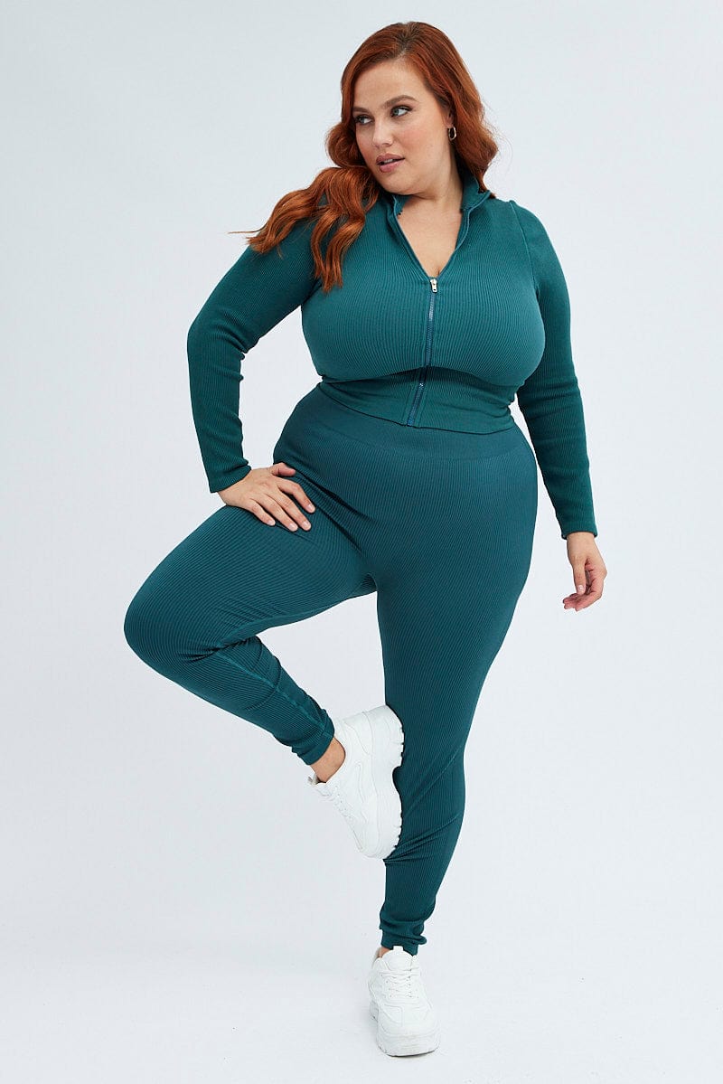 Those leggings you've all been seeing on a plus size gal! #plussize #t, leggings