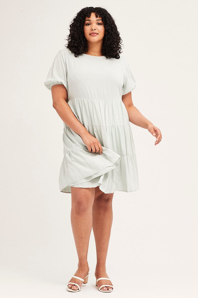 Ødelægge mandat Almægtig Plus Size Green Short Sleeve Textured Tiered Smock Dress |You + All | Shop  Online