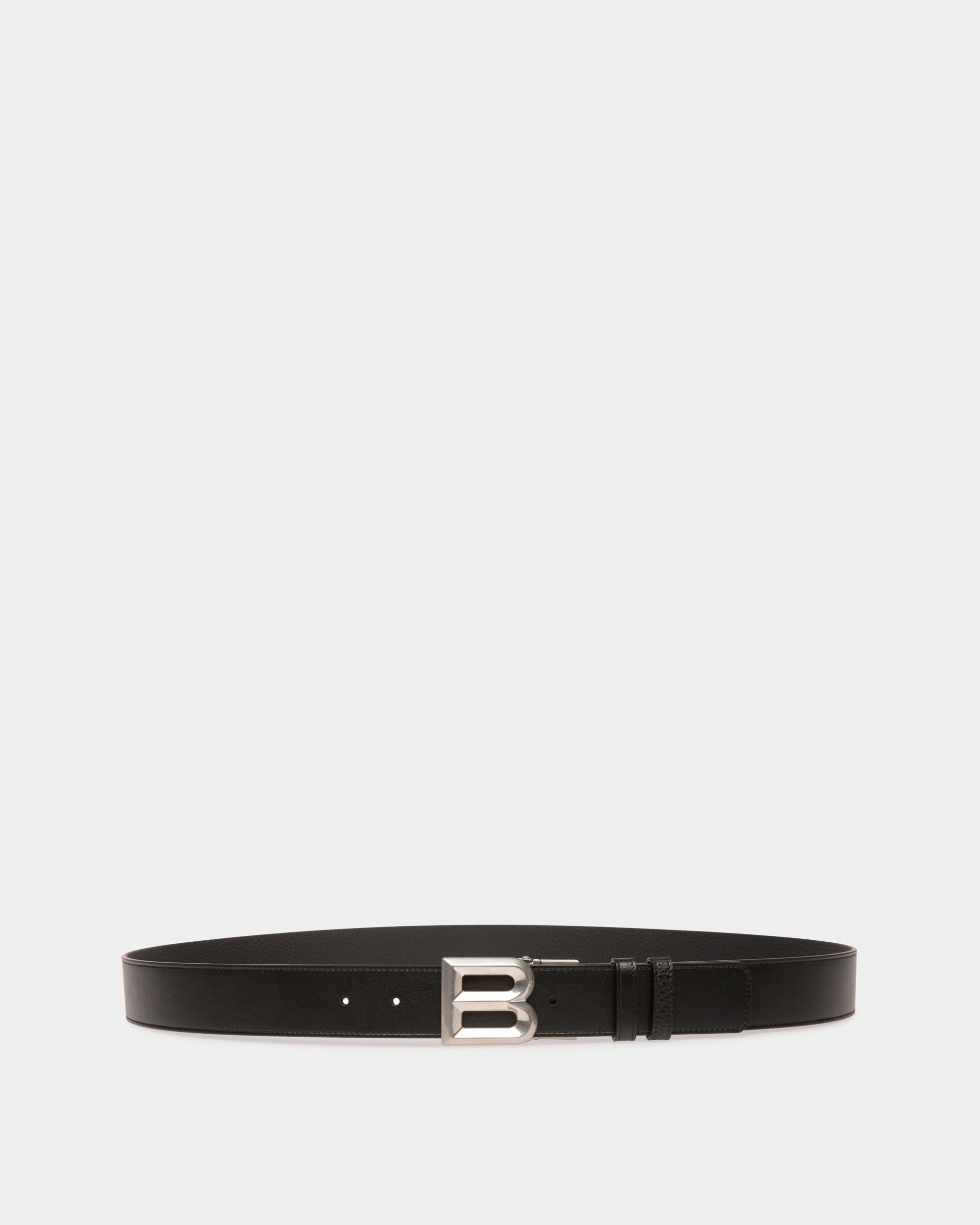 B Bold 35 mm | Ceinture réversible et ajustable pour homme en cuir noir | Bally | Still Life Devant