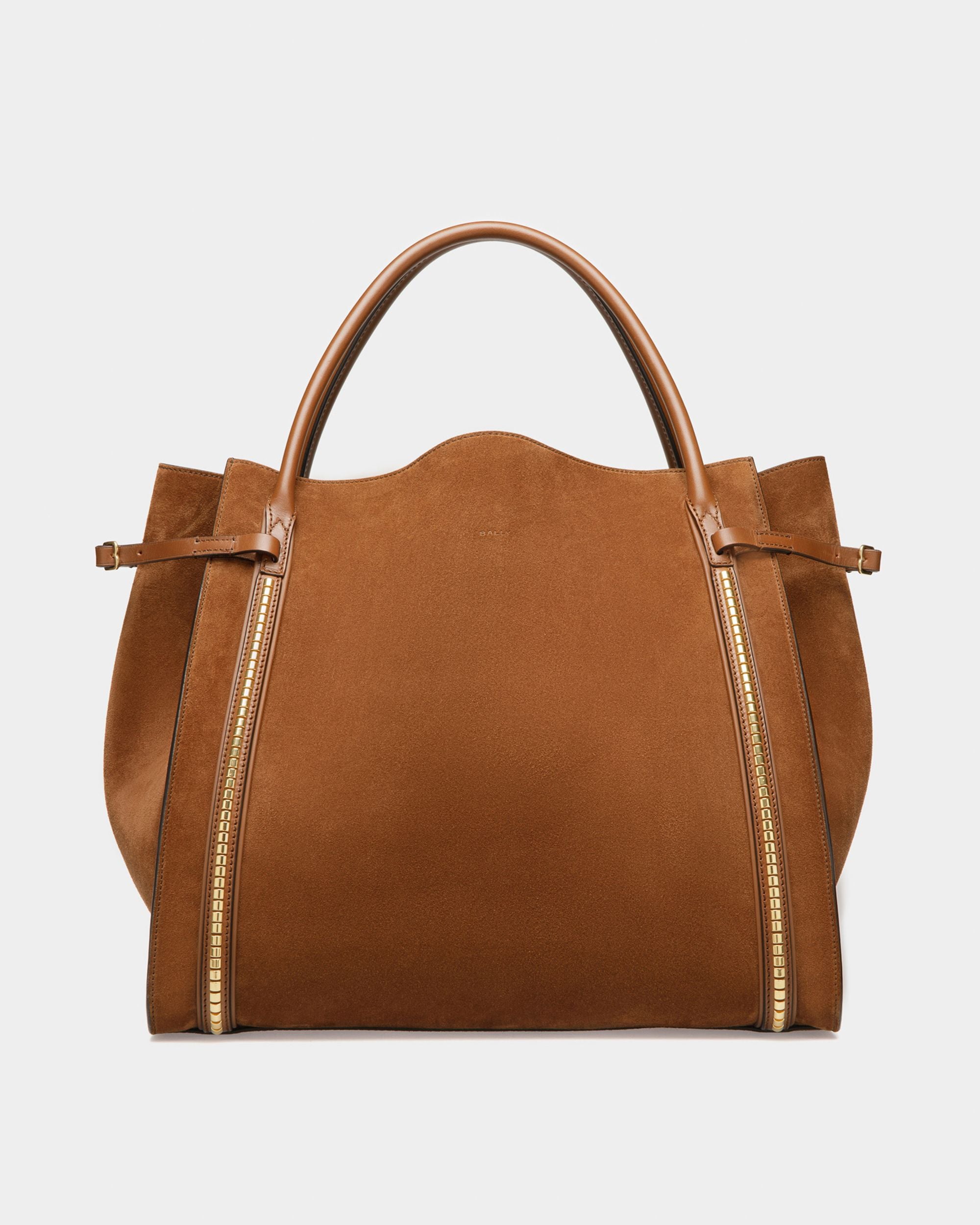 Très grand sac cabas Chesney | Sac cabas pour femme | Cuir suédé marron | Bally | Still Life Devant