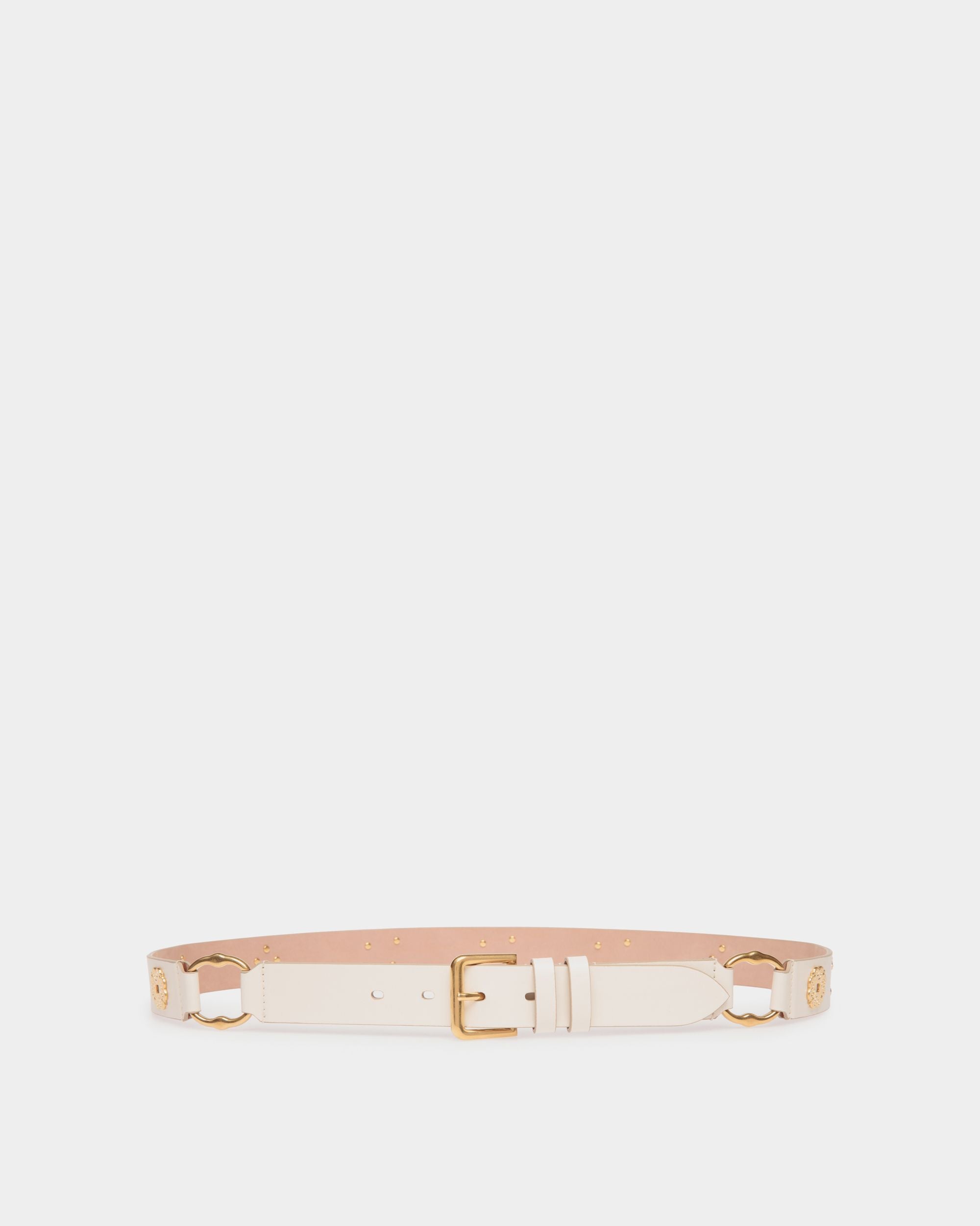 Arkle 95 cm | Ceinture pour femme en cuir blanc | Bally | Still Life Devant