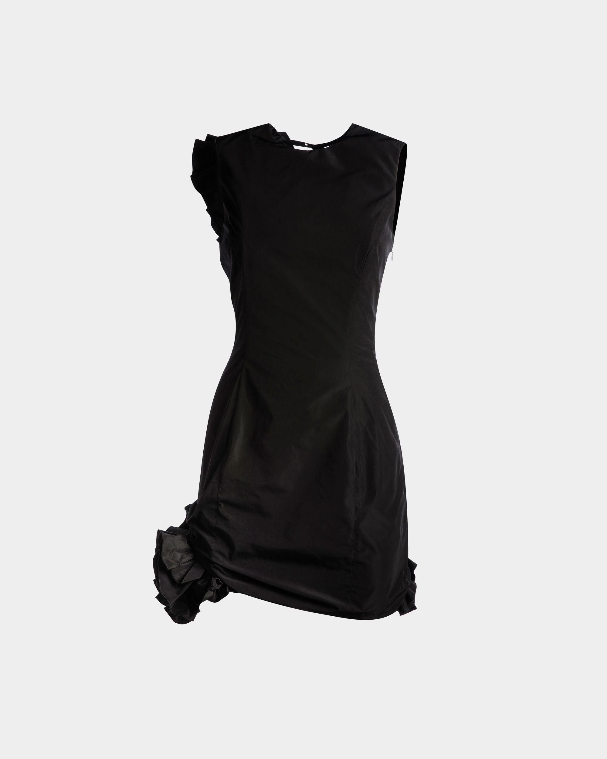 Mini robe à volants sans manches pour femme en duchesse technique noire | Bally | Still Life Devant