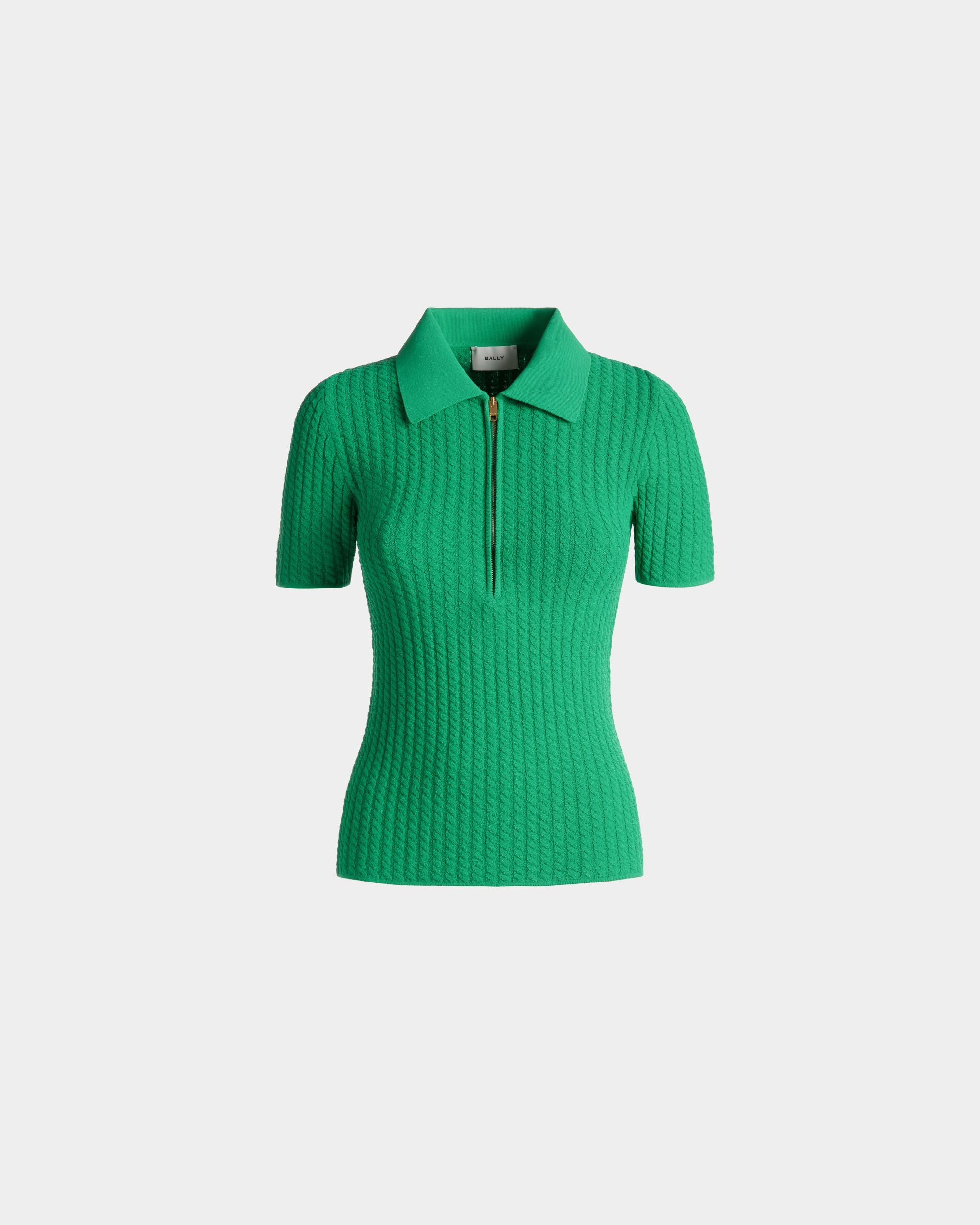 Polo à glissière courte pour femme en maille verte | Bally | Still Life Devant
