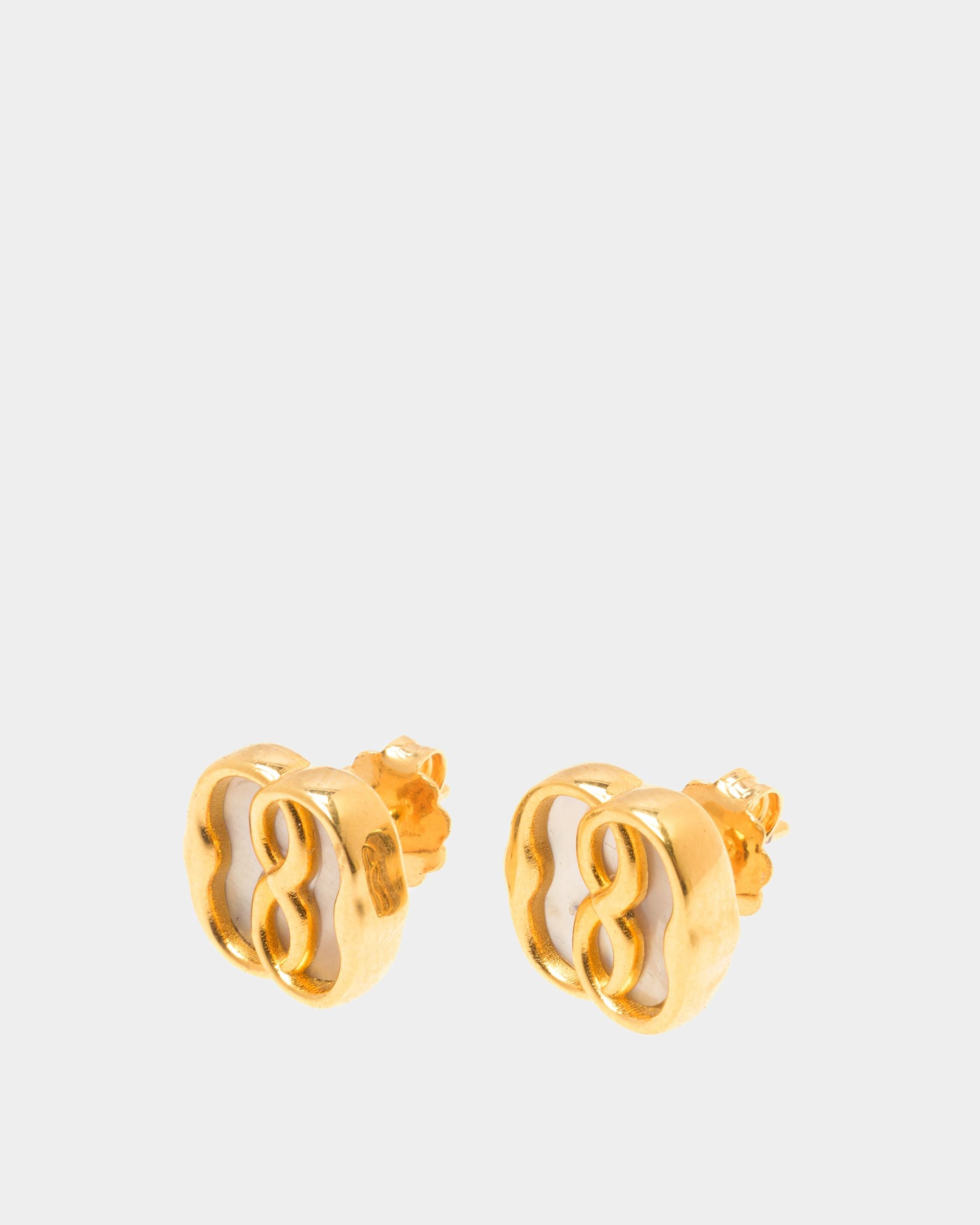 Emblem | Boucles d'oreilles pour femme en éco-laiton doré et nacre | Bally | Still Life Devant