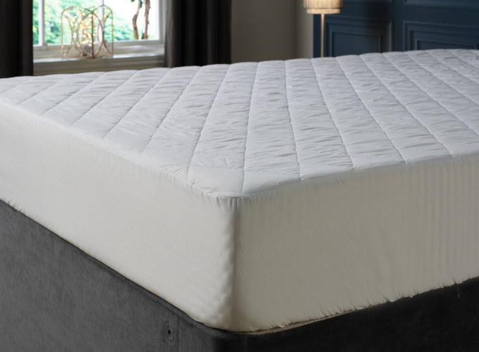 Luxury Hotel Quality Striped Mattress Protector Image 1