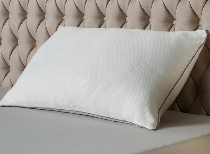 Luxury Cooling Pillow with TENCEL™ Lyocell Image 1