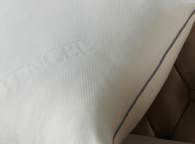 Luxury Cooling Pillow with TENCEL™ Lyocell Image 3