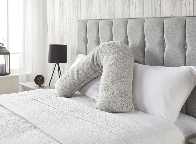 Huggleland Grey Teddy Fleece V Shape Support Pillow Image 1