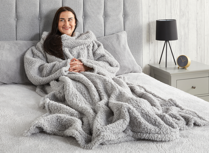Huggleland Grey Wearable Relaxing Blanket Image 1