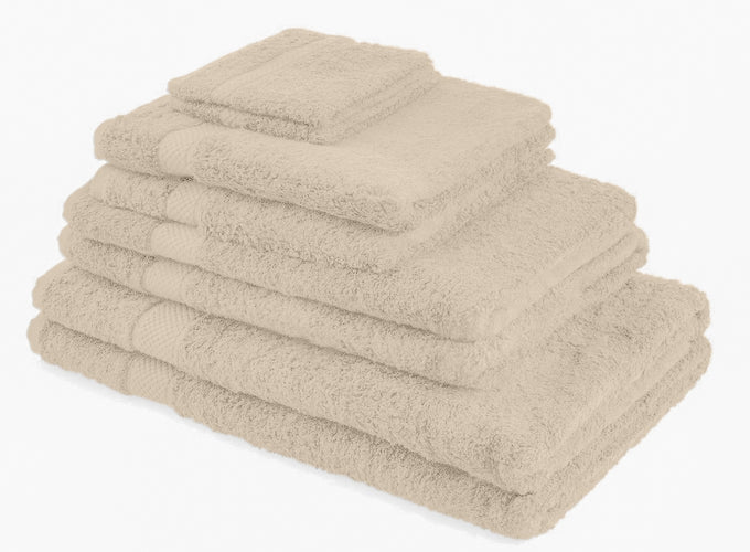 100% Cotton Eight Piece Towel Bundle Image 1