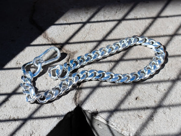 Chunky chain necklace for street style