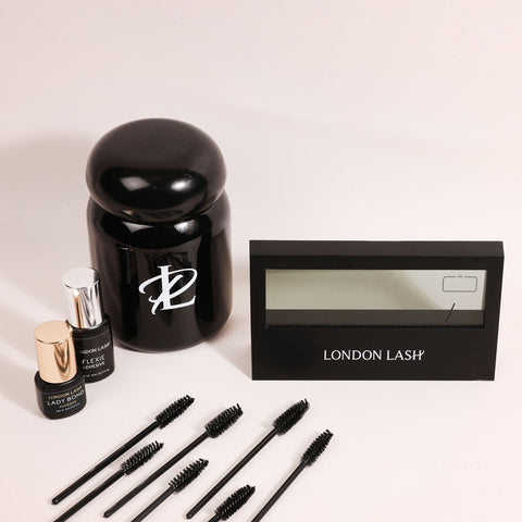 Lash accessories for the best lash extensions treatments