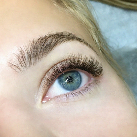 Brown natural lashes with lash extensions