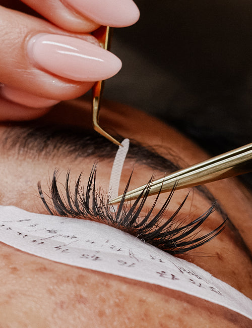 Eyelid strip and eyelash extension | London Lash Australia